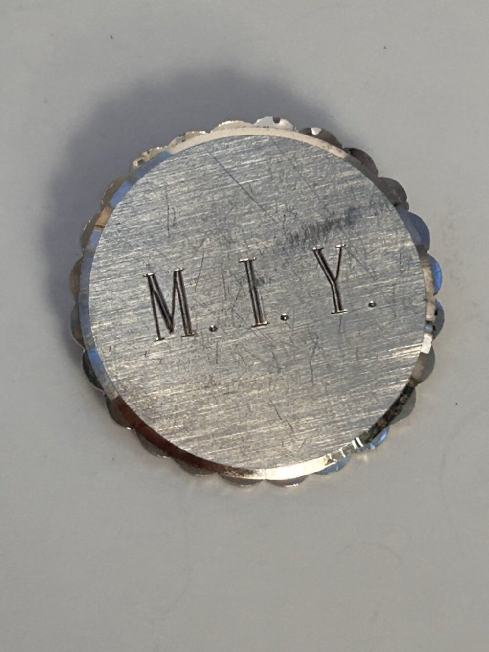 Vintage Lamode 925 Sterling Silver M.I.Y. Monogram Scalloped Circle Brooch Pin